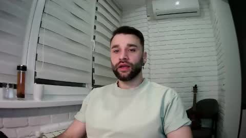 SlavaVibes online show from April 6, 6:09 pm