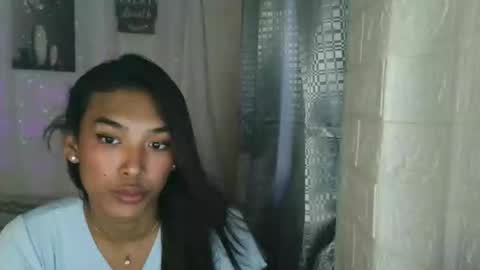 ur_dazzlingmorenaxx online show from December 2, 3:05 am