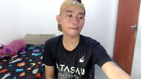 ur_joshuahotnotch online show from June 5, 1:49 pm