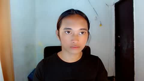 Ellie online show from March 29, 2:51 pm