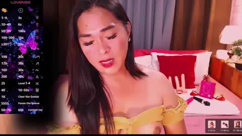 ur_sugarbabyx online show from June 6, 7:47 am