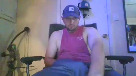 Snapshot of ur_zaddy4now chatting on December 6, 1:57 am ur_zaddy4now online show from December 6, 1:57 am