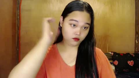 Snapshot of urasian_hotchix69 chatting on January 5, 8:32 am Lycah online show from January 5, 8:32 am