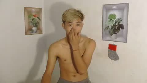 urasian_jomarie online show from March 20, 10:15 pm