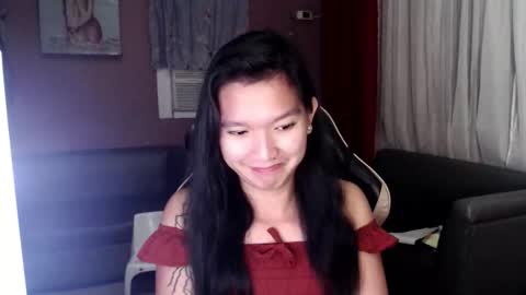 NEWRA  ALLISON online show from October 15, 6:09 pm