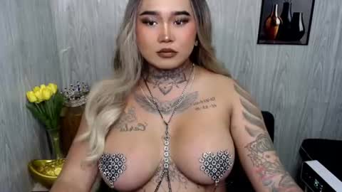 Maxxie online show from June 22, 6:48 pm