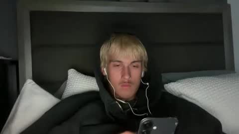 urfavcock6918 online show from January 16, 11:08 am