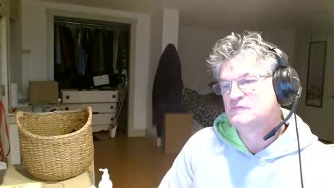 Snapshot of urfavteach50 chatting on December 4, 10:35 pm Gregor online show from December 4, 10:35 pm