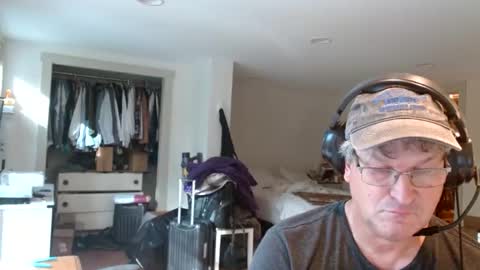 Snapshot of urfavteach50 chatting on October 19, 7:07 pm Gregor online show from October 19, 7:07 pm