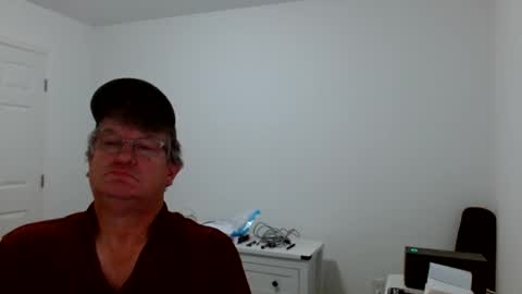 Snapshot of urfavteach50 chatting on October 31, 11:43 am Gregor online show from October 31, 11:43 am