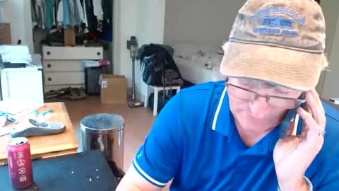 Snapshot of urfavteach50 chatting on October 6, 4:47 pm Gregor online show from October 6, 4:47 pm