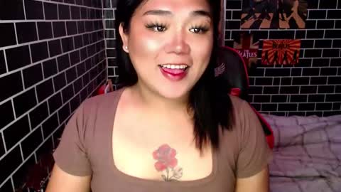 Snapshot of urgirl_dimple chatting on September 25, 9:16 am Dimple online show from September 25, 9:16 am
