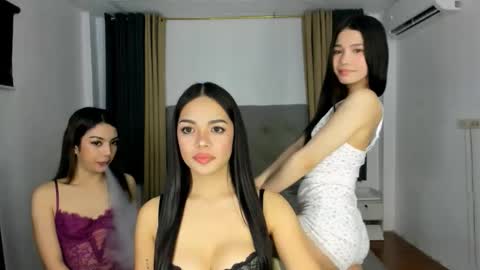 Snapshot of urgorgeoustrisha4u chatting on September 14, 4:52 pm trisha online show from September 14, 4:52 pm