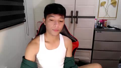 Ethan online show from May 15, 11:01 pm