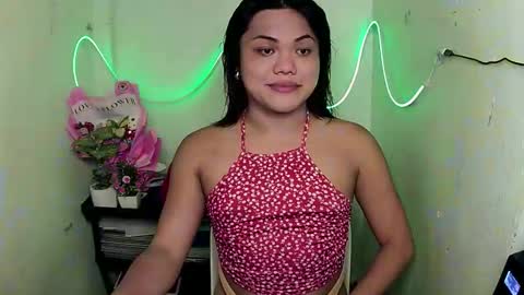 Snapshot of urhottie_bella chatting on September 27, 9:07 am urhottie_bella online show from September 27, 9:07 am