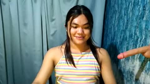 urhottie_bella online show from July 10, 11:59 am