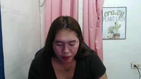 Sofie online show from December 4, 5:45 pm