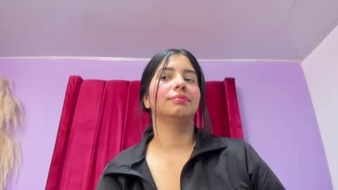 Love online show from May 18, 10:38 pm