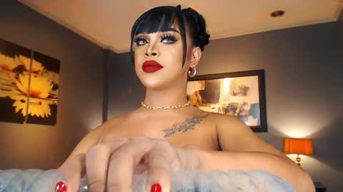 UrMajestyTyra online show from November 11, 3:20 am