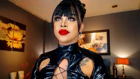 UrMajestyTyra online show from November 10, 3:09 am