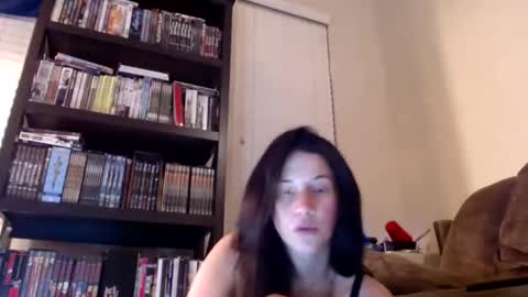 urmomalexx online show from April 8, 9:01 am