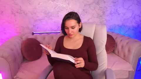 MusaPleasure online show from December 15, 8:21 am