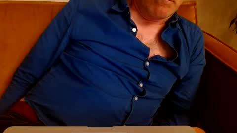Snapshot of uropportunity chatting on October 4, 9:56 pm Dutchsoftie online show from October 4, 9:56 pm
