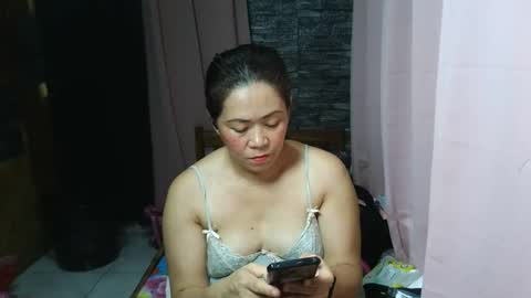 urpinay_singlemother online show from December 5, 6:34 am
