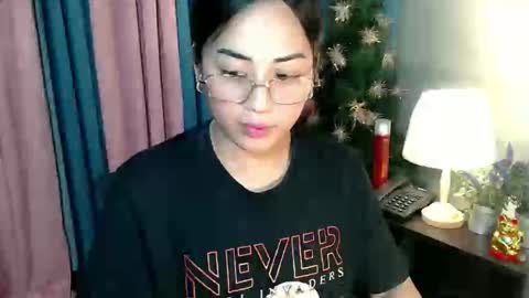 JUST CALL ME CALI online show from November 27, 11:07 am