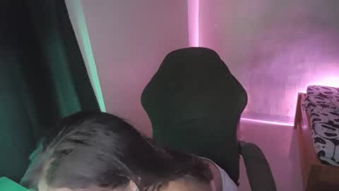 ash online show from October 20, 5:29 pm