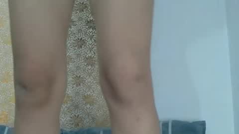 Snapshot of ursexy_pinay_skinny chatting on September 14, 6:04 am im jenny online show from September 14, 6:04 am