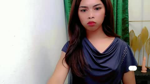 jasmine online show from April 8, 1:47 pm