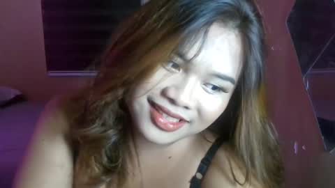 Bella Miles Olivia online show from April 3, 6:37 pm