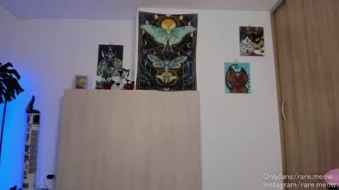    online show from March 9, 2:16 am