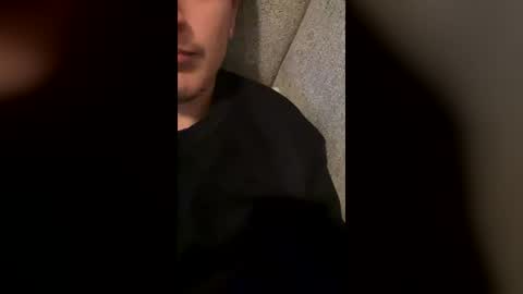 urztrulyy_ online show from June 16, 2:32 pm