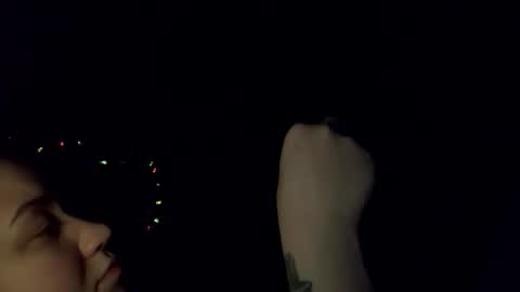 usefulhole online show from December 16, 12:18 am