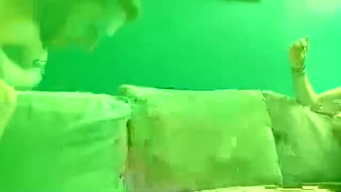 v1b3scu online show from October 1, 6:51 pm