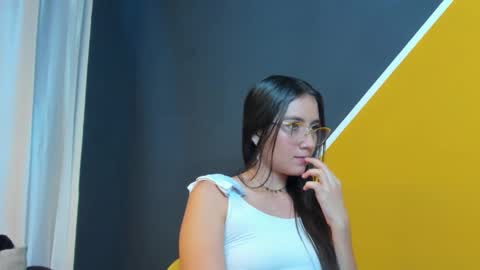 VaiolletCooper online show from April 1, 2:03 pm