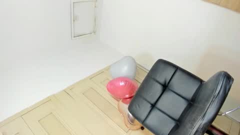 miss violeta online show from February 16, 6:32 am