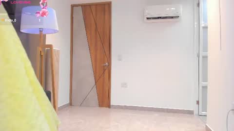 valentina milan online show from July 29, 4:45 am