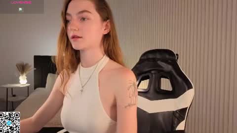 Nora online show from July 30, 11:22 am