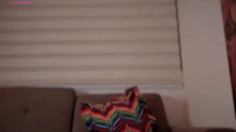 valenthinoking online show from October 26, 4:24 am