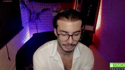 valentin_hoffman online show from March 20, 11:15 am