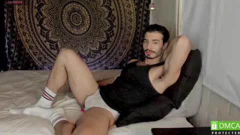 valentin_hoffman online show from November 9, 1:25 pm