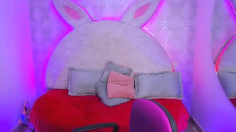 Valentina online show from December 21, 3:40 pm