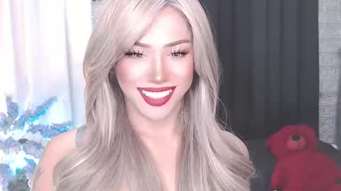 Amanda online show from April 6, 3:02 pm