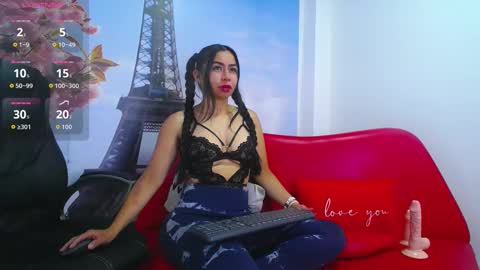 Snapshot of valentina_monroe1 chatting on October 6, 7:31 pm Vale online show from October 6, 7:31 pm