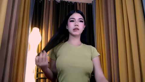 valentinadawson online show from April 11, 7:56 am