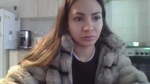 valentinaseleni24 online show from June 15, 2:09 pm