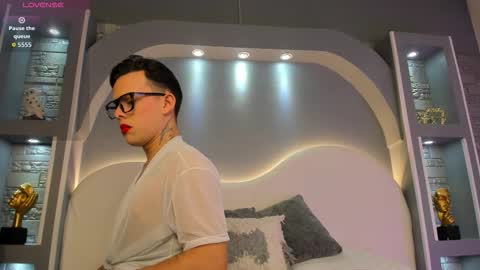 valentino_moretti online show from January 19, 11:42 am